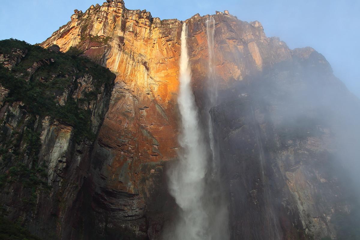 NHKラジオ第1マイあさ！9月はベネズエラの世界遺産「カナイマ国立公園」をご紹介