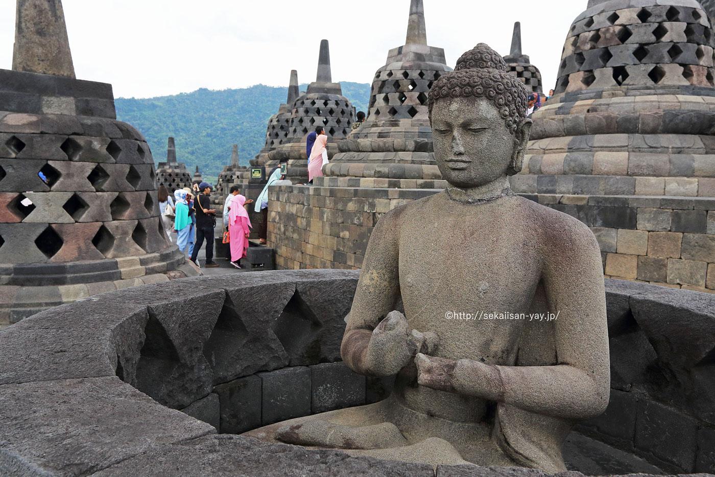インドネシアの世界遺産「ボロブドゥールの仏教寺院群」
